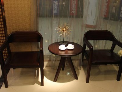 買“環(huán)保型”實(shí)木家具中毒 青島一家三口獲賠